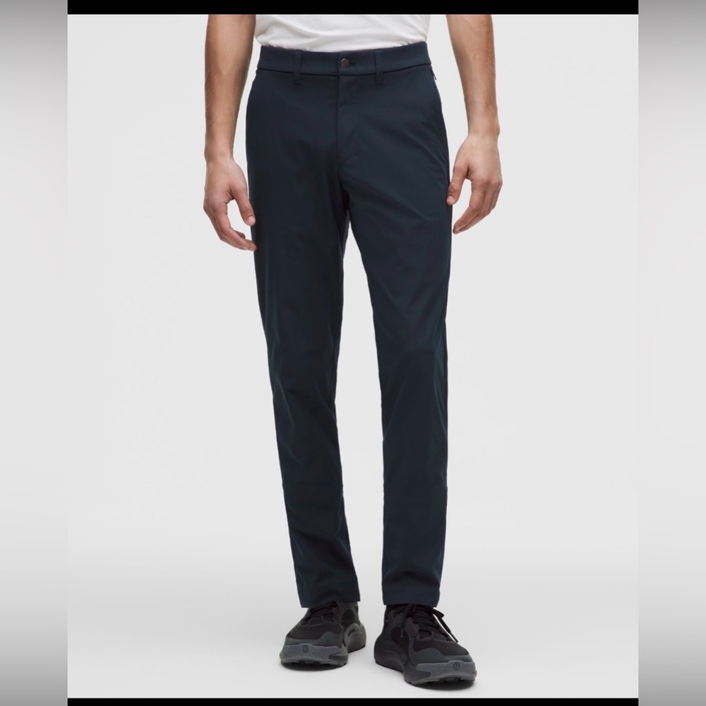 Mens Lululemon Commission Pant Slim in True Navy - 32x32